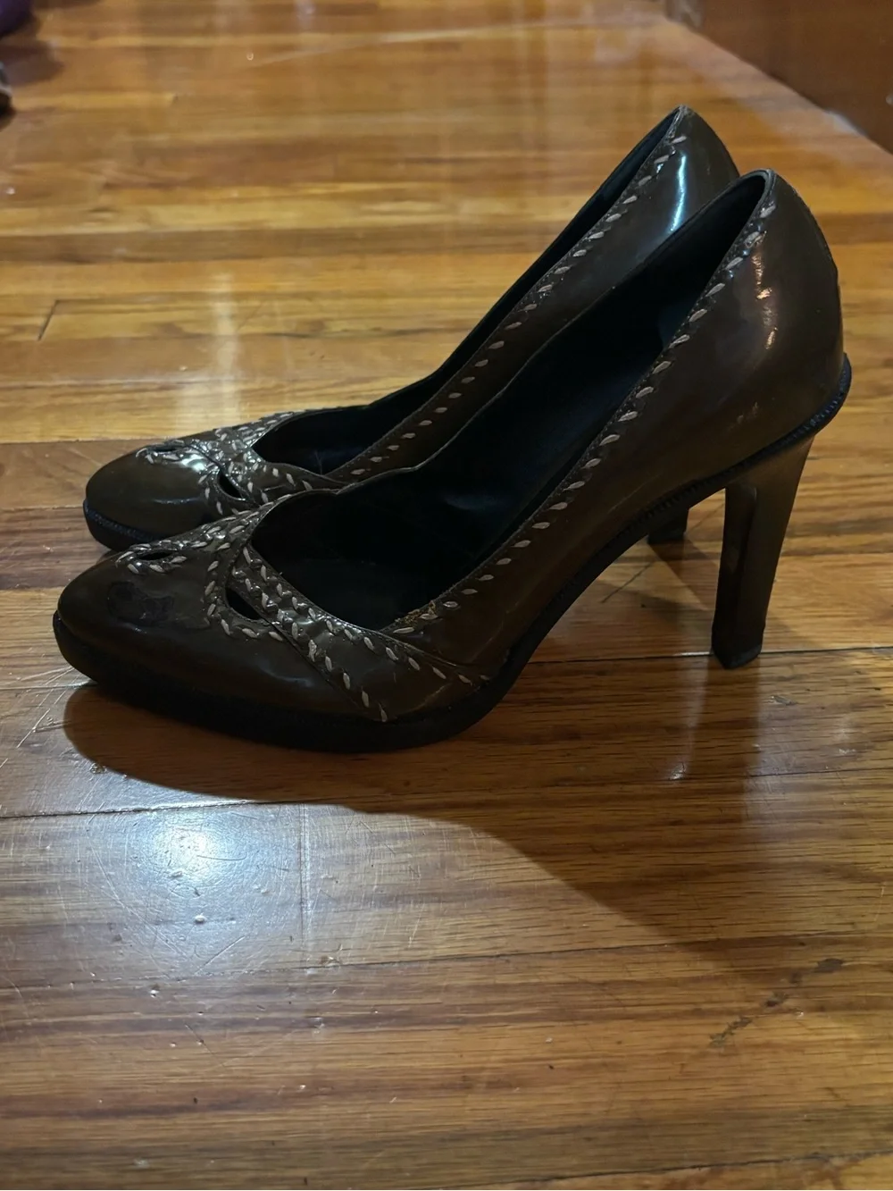Vintage Bottega Veneta Olive Green Heels Whipstitch shoes Prada pumps 37.5 Gucci